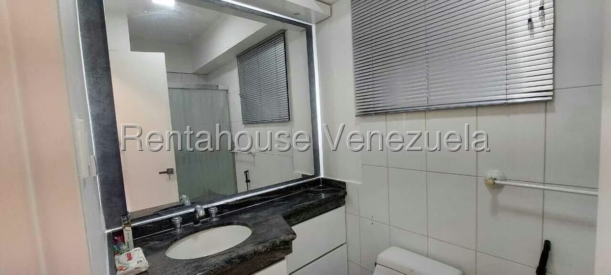 Apartamento (1 Nivel) en Alquiler en La Castellana, Distrito Metropolitano - 50