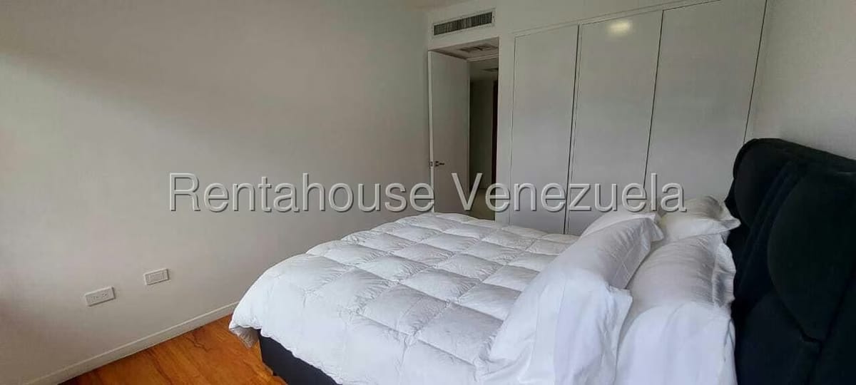 Apartamento (1 Nivel) en Alquiler en La Castellana, Distrito Metropolitano - 52