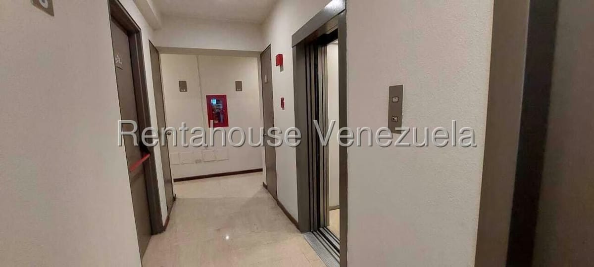 Apartamento (1 Nivel) en Alquiler en La Castellana, Distrito Metropolitano - 9