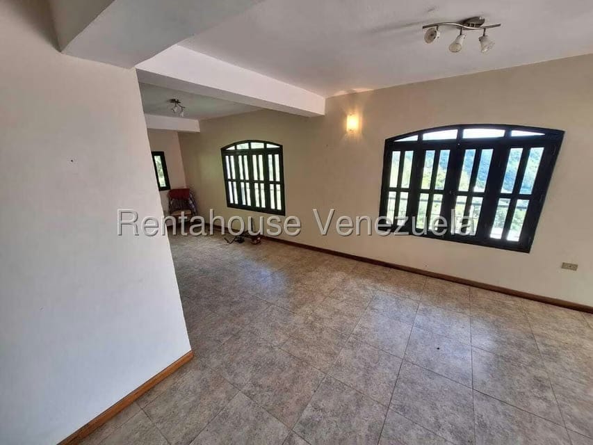 Casa (Duplex) en Venta en Cerro Alto, Miranda - 14
