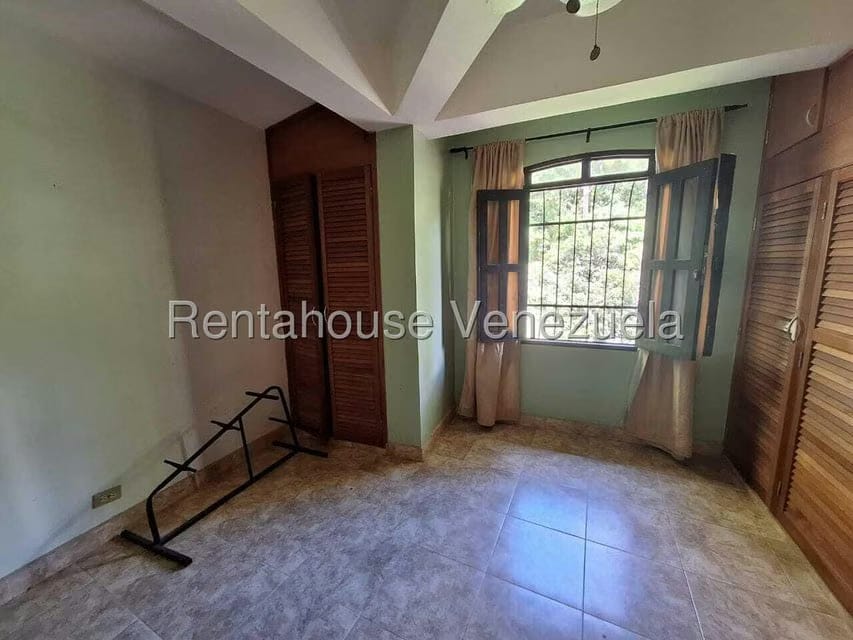 Casa (Duplex) en Venta en Cerro Alto, Miranda - 17
