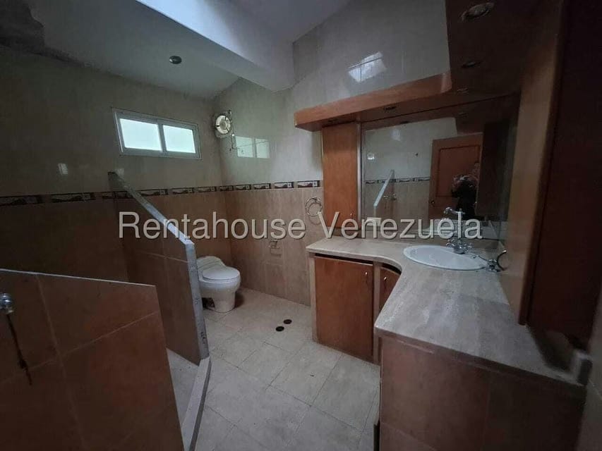 Casa (Duplex) en Venta en Cerro Alto, Miranda - 29