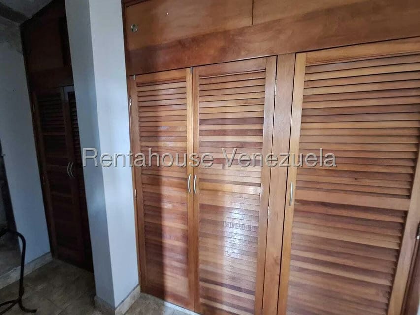 Casa (Duplex) en Venta en Cerro Alto, Miranda - 31