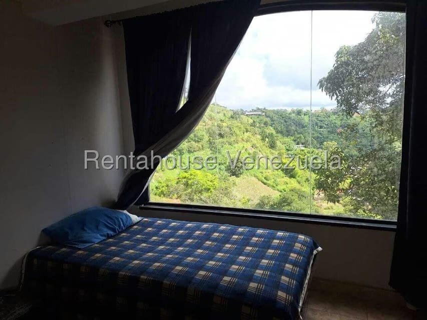 Casa (Duplex) en Venta en Cerro Alto, Miranda - 32