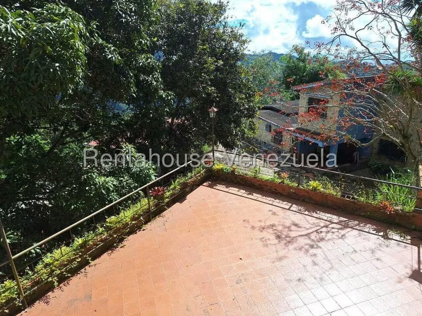 Casa (Duplex) en Venta en Cerro Alto, Miranda - 33