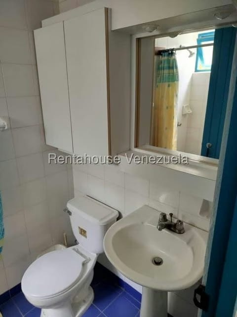 Apartamento (1 Nivel) en Venta en Bosque Mar, Miranda - 30