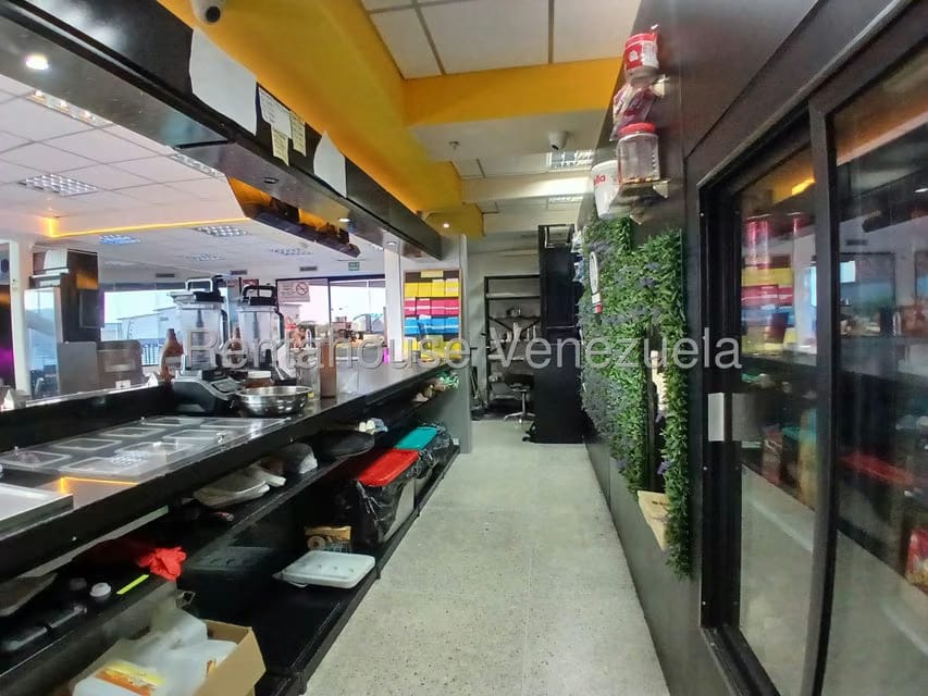 Comercial (Local Comercial) en Alquiler en La Mata, Lara - 33