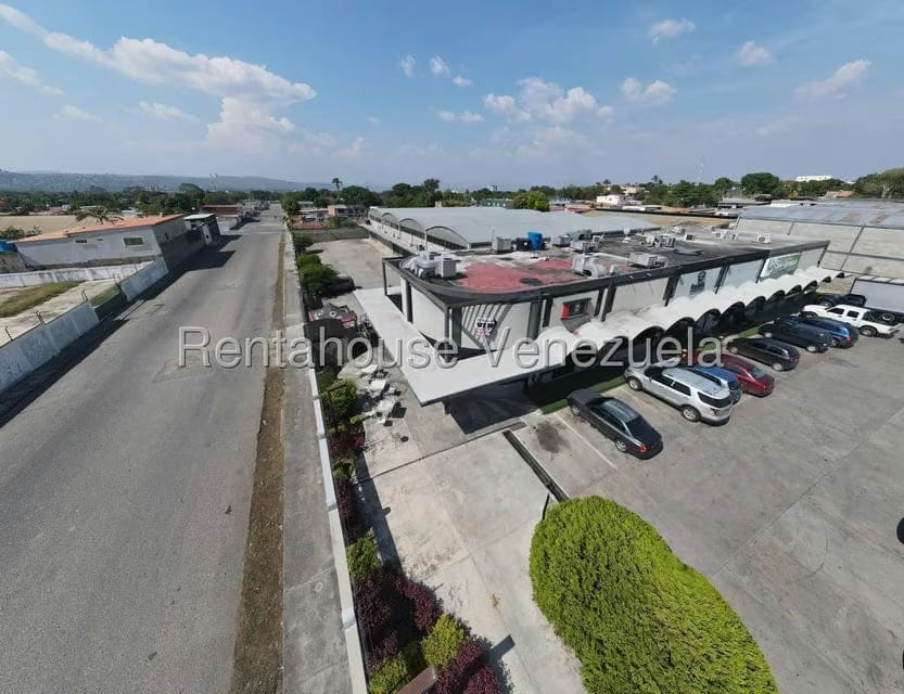 Comercial (Local Comercial) en Alquiler en La Mata, Lara - 41