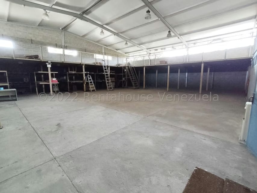 Comercial (Galpon - Deposito) en Venta en La Mata, Lara - 24