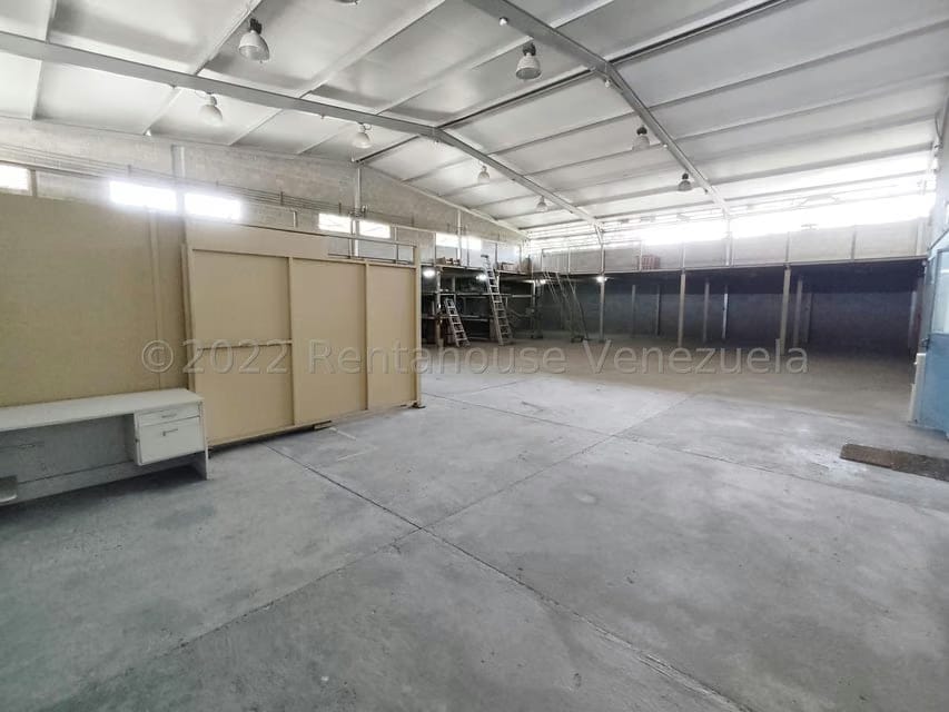 Comercial (Galpon - Deposito) en Venta en La Mata, Lara - 28