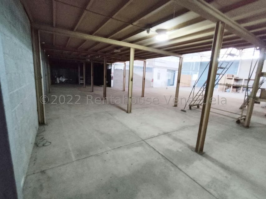 Comercial (Galpon - Deposito) en Venta en La Mata, Lara - 30