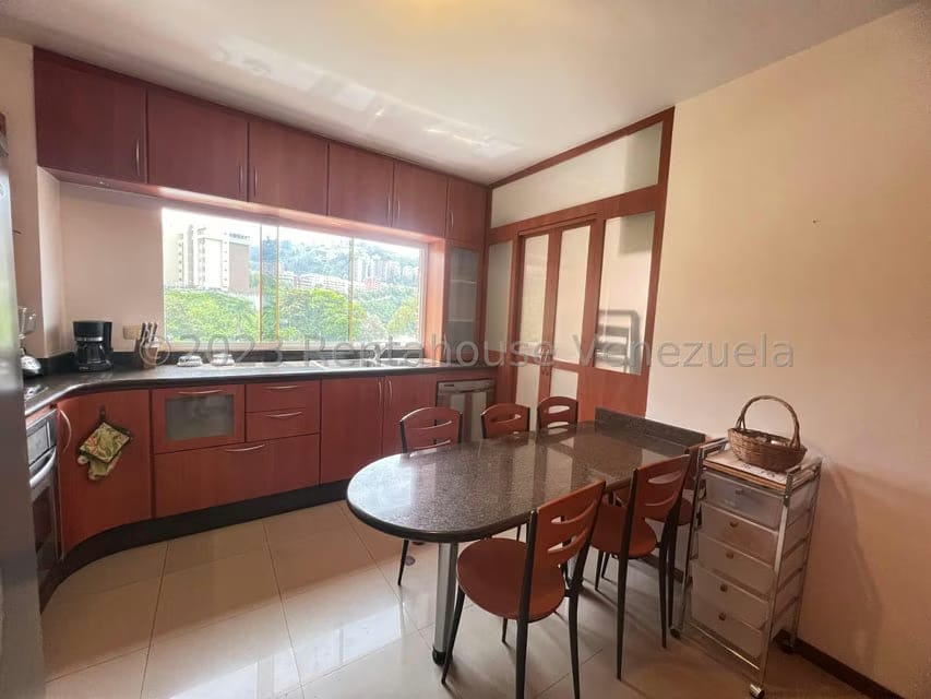 Apartamento (1 Nivel) en Alquiler en Lomas del Sol, Distrito Metropolitano - 14