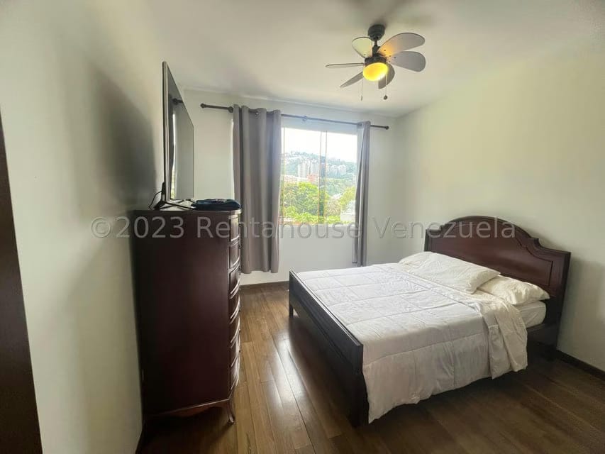 Apartamento (1 Nivel) en Alquiler en Lomas del Sol, Distrito Metropolitano - 21