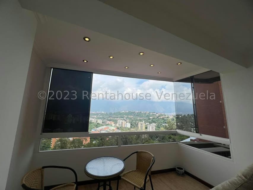 Apartamento (1 Nivel) en Alquiler en Lomas del Sol, Distrito Metropolitano - 9