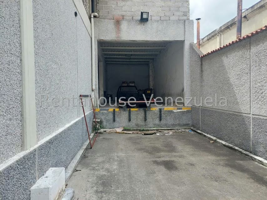 Comercial (Edificio) en Venta en Guarenas, Miranda - 11