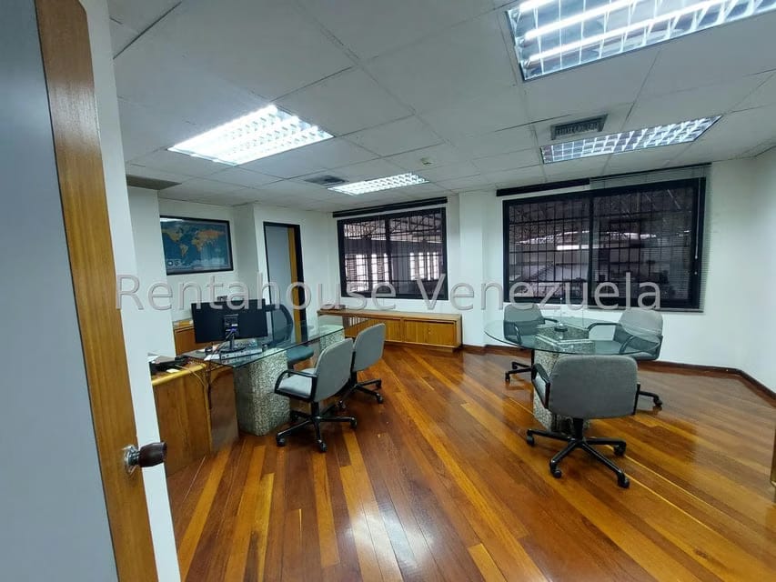 Comercial (Edificio) en Venta en Guarenas, Miranda - 34