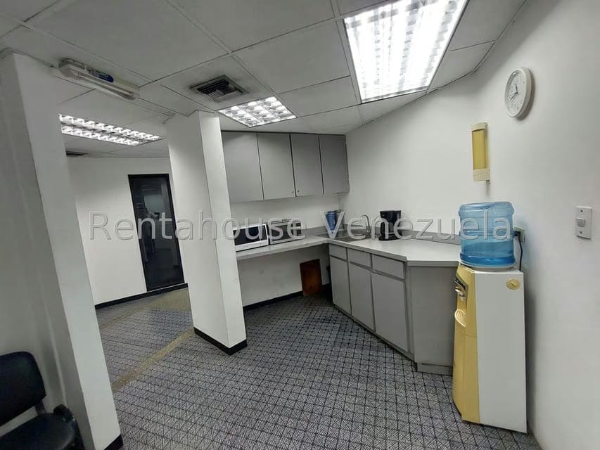 Comercial (Edificio) en Venta en Guarenas, Miranda - 41