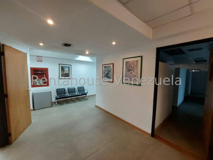Comercial (Edificio) en Venta en Guarenas, Miranda - 53