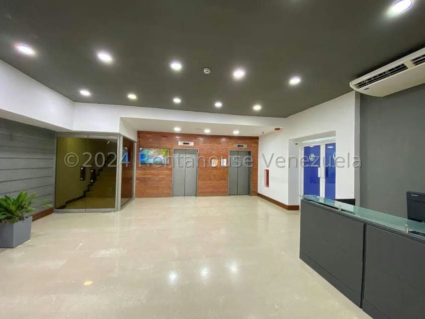 Comercial (Oficina) en Alquiler en 5 de Julio, Zulia