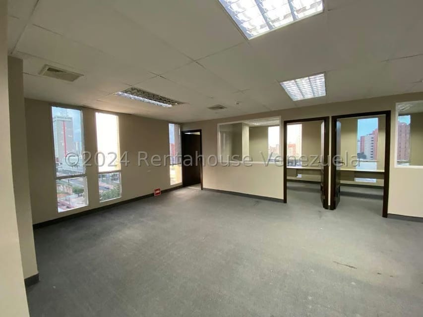 Comercial (Oficina) en Alquiler en 5 de Julio, Zulia - 2