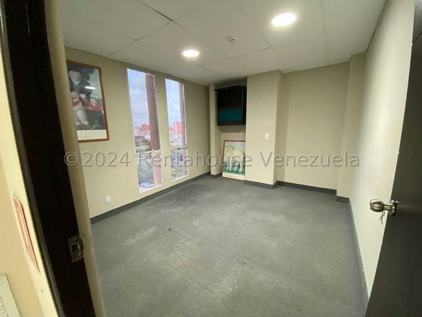 Comercial (Oficina) en Alquiler en 5 de Julio, Zulia - 13