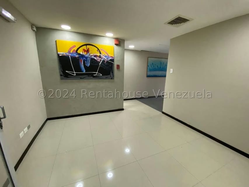 Comercial (Oficina) en Alquiler en 5 de Julio, Zulia - 3