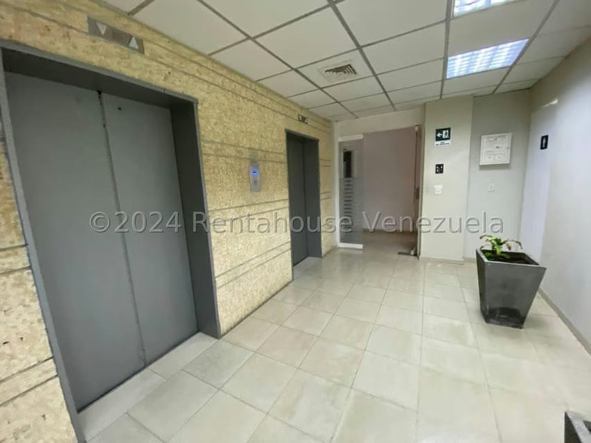 Comercial (Oficina) en Alquiler en 5 de Julio, Zulia - 5
