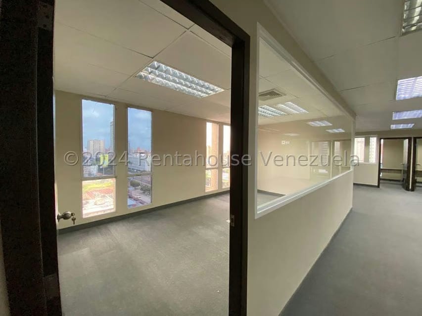 Comercial (Oficina) en Alquiler en 5 de Julio, Zulia - 10