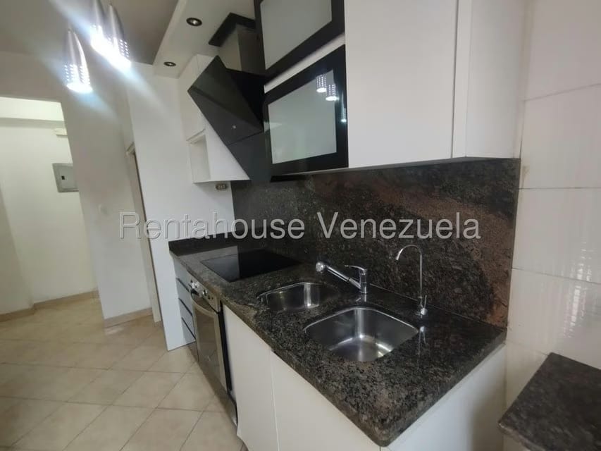 Apartamento (1 Nivel) en Venta en Lomas del Avila, Distrito Metropolitano - 13