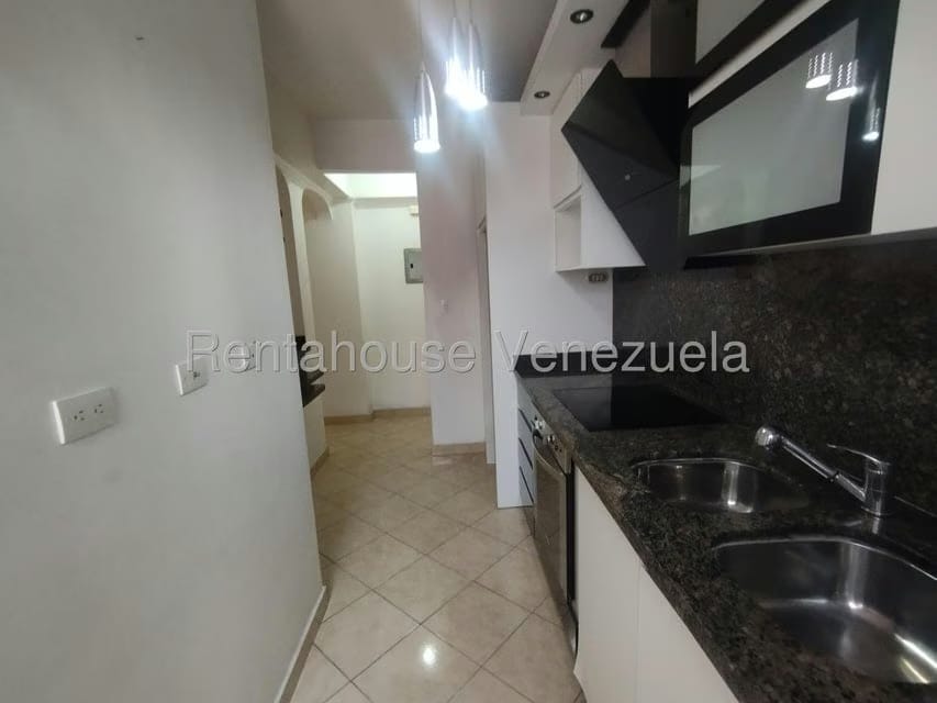 Apartamento (1 Nivel) en Venta en Lomas del Avila, Distrito Metropolitano - 16