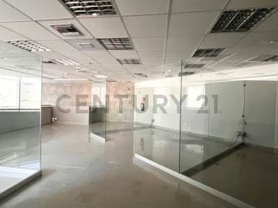 Venta Local Comercial Boleíta Norte, Sucre, Centro Empresarial Ciudad Center.