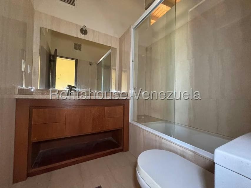 Casa (1 Nivel) en Venta en La Lagunita Country Club, Distrito Metropolitano - 20