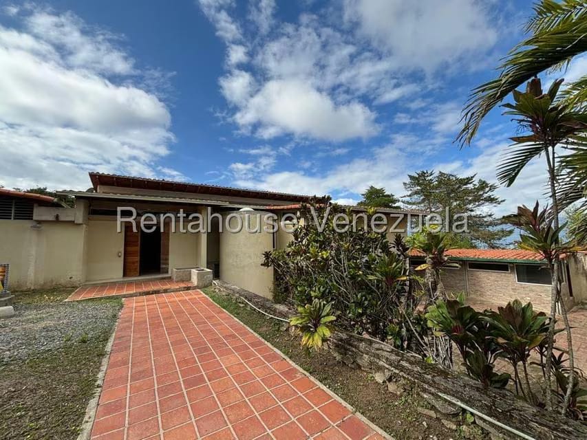 Casa (1 Nivel) en Venta en La Lagunita Country Club, Distrito Metropolitano - 3