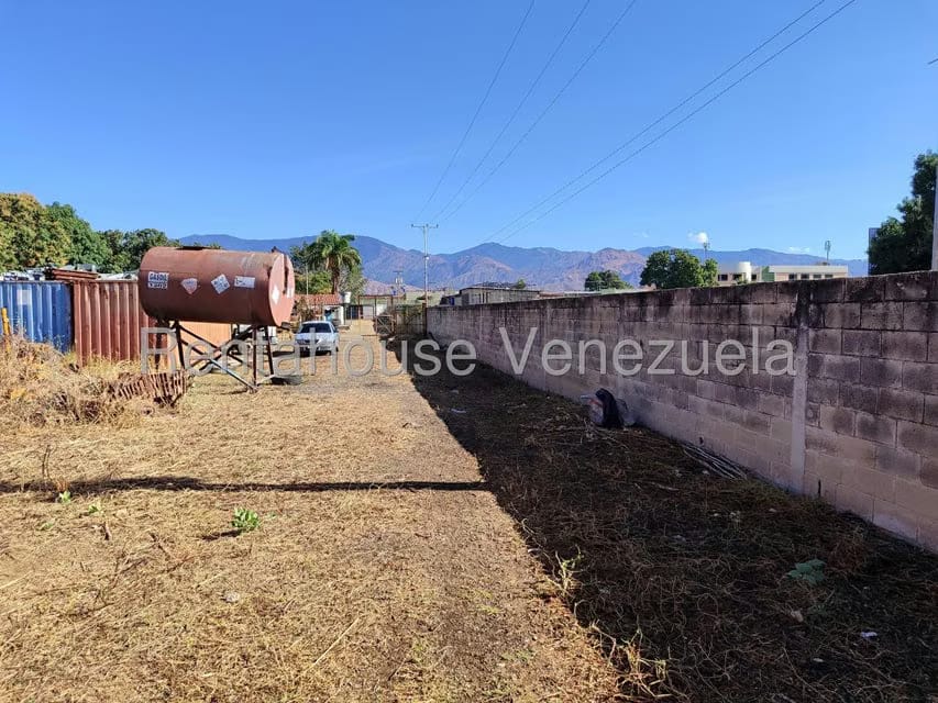 Comercial (Galpon - Deposito) en Alquiler en Villa Don Victor, Aragua - 24