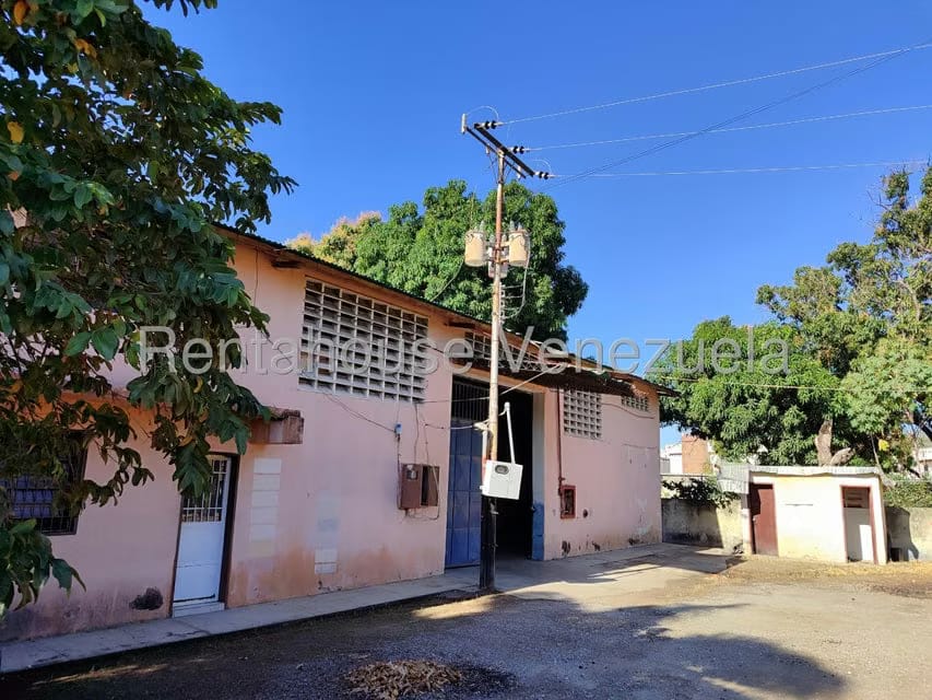 Comercial (Galpon - Deposito) en Alquiler en Villa Don Victor, Aragua - 6