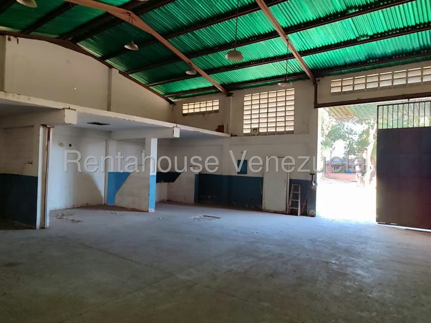 Comercial (Galpon - Deposito) en Alquiler en Villa Don Victor, Aragua - 10