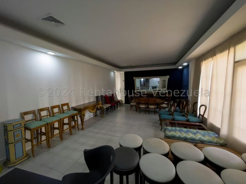 Comercial (Local Comercial) en Alquiler en La Yaguara, Distrito Metropolitano - 5