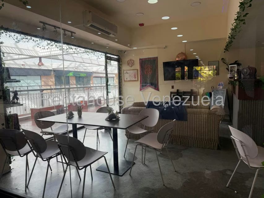 Comercial (Local Comercial) en Venta en Prados del Este, Distrito Metropolitano - 11
