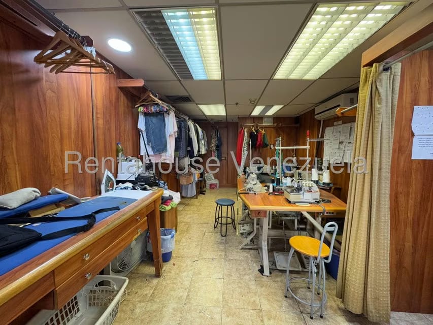 Comercial (Local Comercial) en Venta en Prados del Este, Distrito Metropolitano - 18