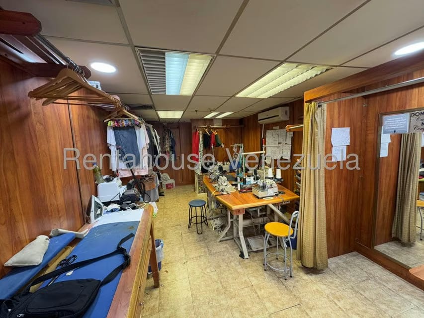 Comercial (Local Comercial) en Venta en Prados del Este, Distrito Metropolitano - 20