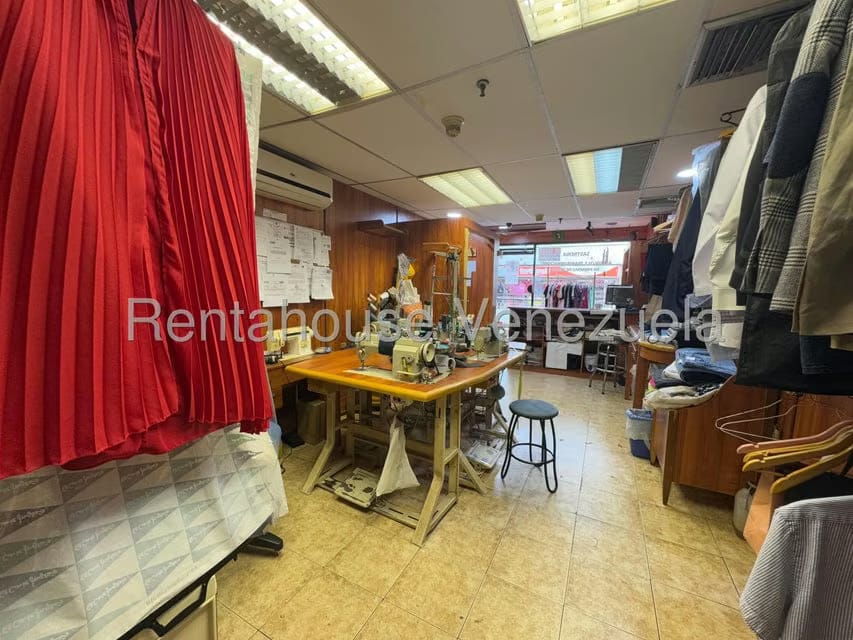 Comercial (Local Comercial) en Venta en Prados del Este, Distrito Metropolitano - 22