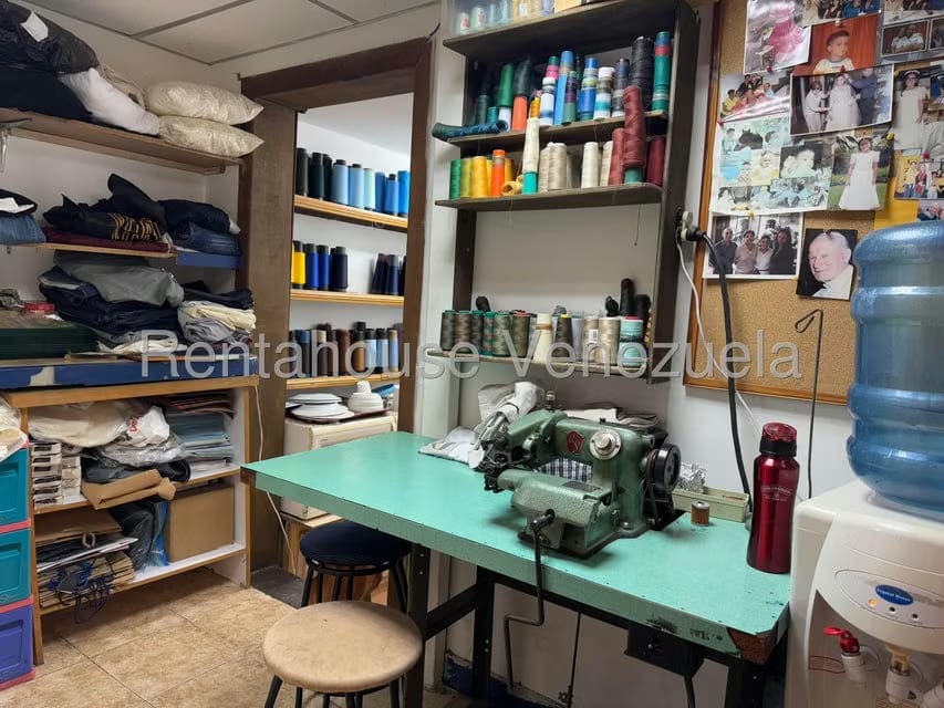 Comercial (Local Comercial) en Venta en Prados del Este, Distrito Metropolitano - 39