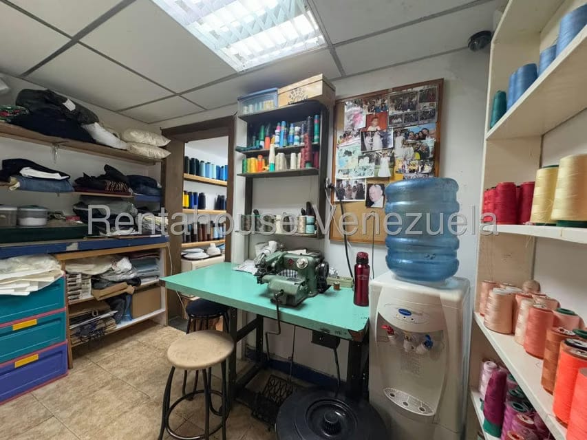 Comercial (Local Comercial) en Venta en Prados del Este, Distrito Metropolitano - 40
