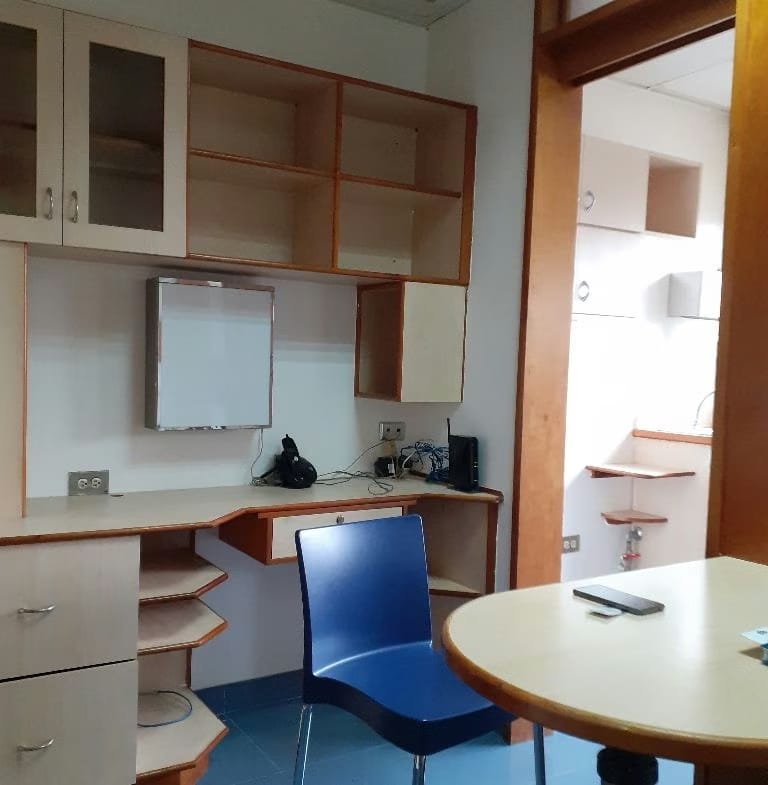 Alquiler de Oficina Consultorio en Sabana Grande - 3