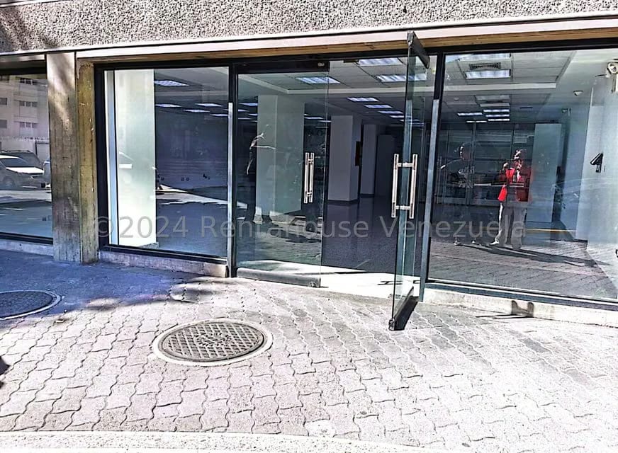 Comercial (Local Comercial) en Venta en El Rosal, Distrito Metropolitano - 2