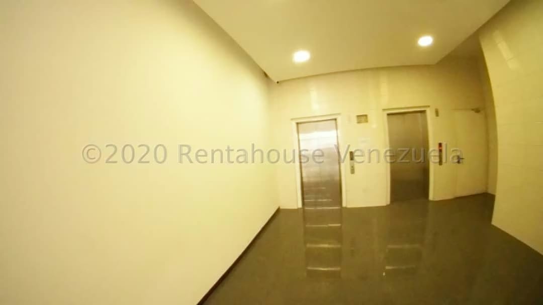 Apartamento (1 Nivel) en Venta en Parroquia La Candelaria, Distrito Metropolitano - 4