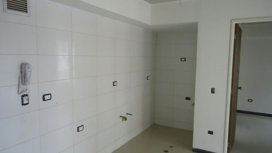 Apartamento (1 Nivel) en Venta en Parroquia La Candelaria, Distrito Metropolitano - 7