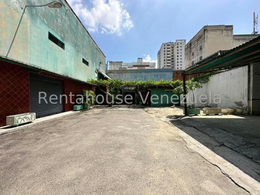 Comercial (Estacionamiento) en Venta en Zona Centro, Aragua
