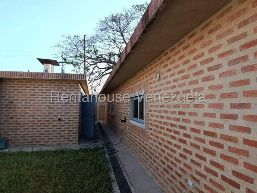 Casa (1 Nivel) en Venta en Barbula, Carabobo - 27