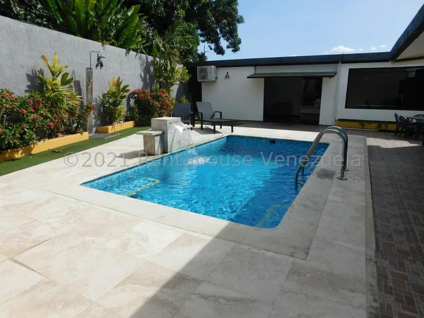 Casa (Duplex) en Venta en Colinas De Santa Rosa, Lara